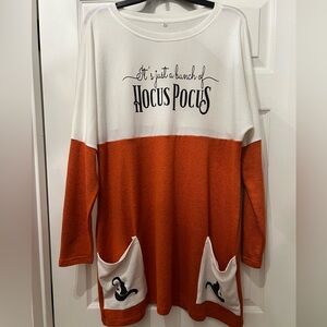 NWOT Hocus Pocus Long Sleeve Shirt with Pockets